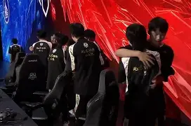 塞维利亚客场险胜，稳坐前四位置(塞维利亚近期比赛)