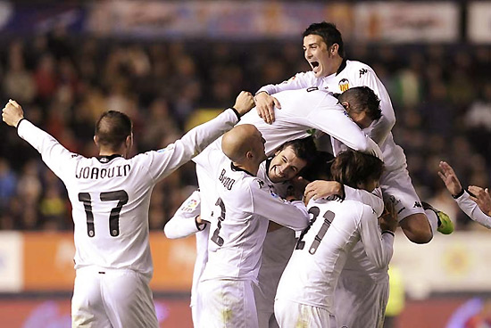 包含瓦伦西亚新前锋进球助胜,球队重振信心迎战的词条 包含瓦伦西亚新前锋进球助胜,球队重振信心迎战的词条